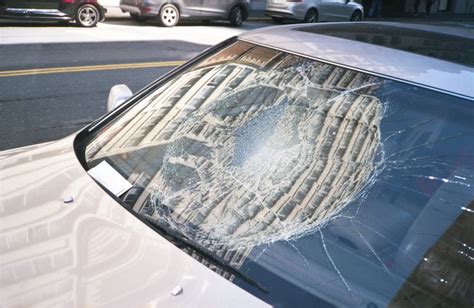 claiming windshield replacement on insurance